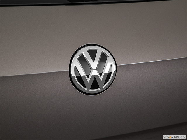 2017 Volkswagen Golf R | Rear manufacturer badge/emblem