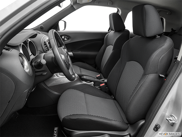2017 Nissan JUKE | Front seats from Drivers Side