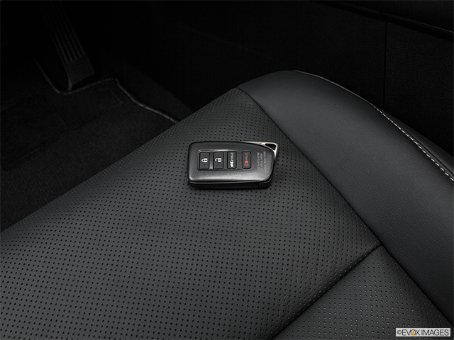2017 Lexus RX 450h | Key fob on driver’s seat