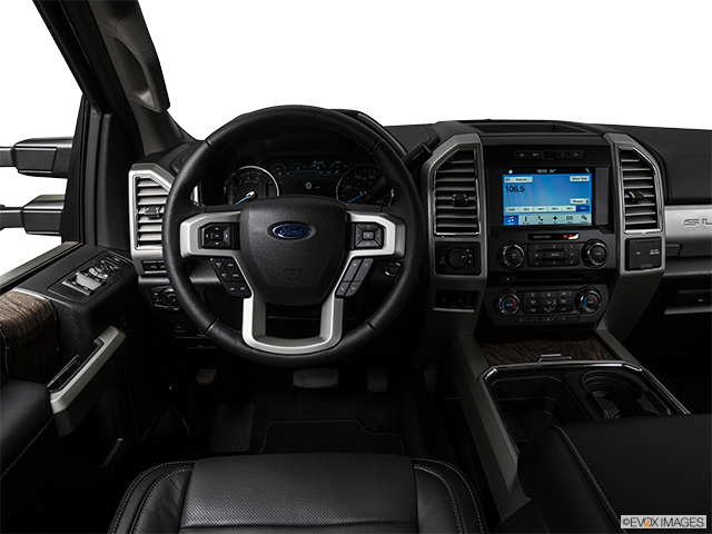 2017 Ford F-350 Super Duty | Steering wheel/Center Console