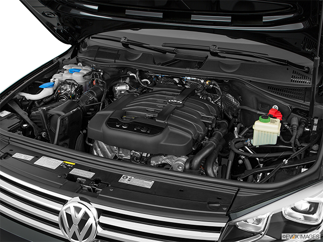 2017 Volkswagen Touareg | Engine