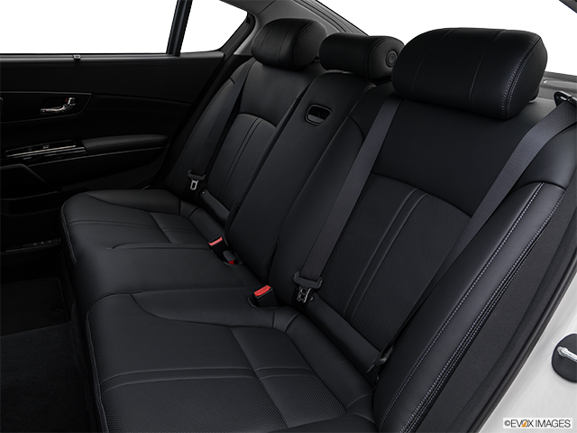 2018 Kia K900 | Rear seats from Drivers Side
