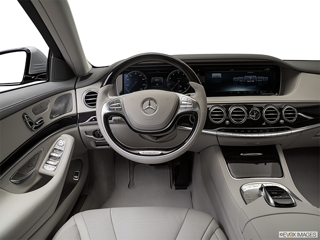 2017 Mercedes-Benz S-Class | Steering wheel/Center Console