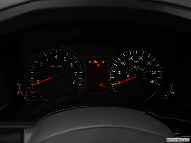 2017 Nissan NV Tourisme | Speedometer/tachometer