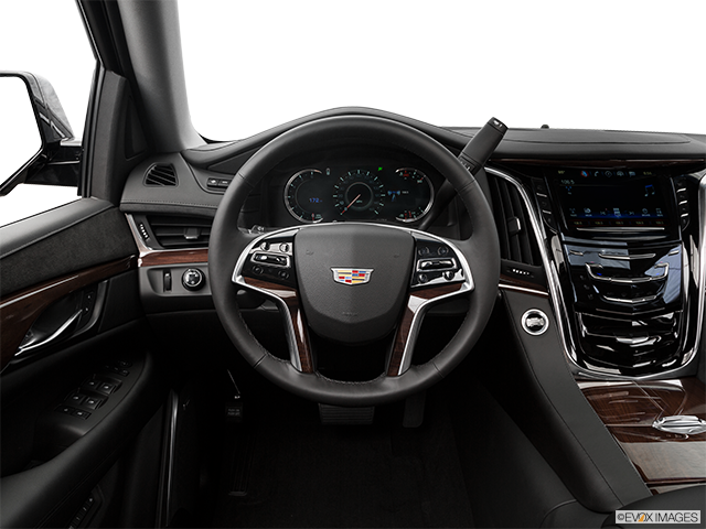 2017 Cadillac Escalade | Steering wheel/Center Console