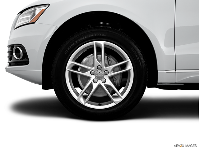 2017 Audi Q5 | Front Drivers side wheel at profile