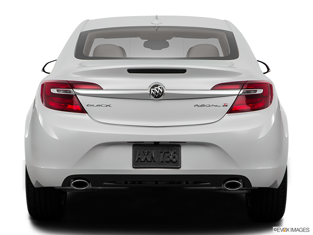 2017 Buick Regal | Low/wide rear