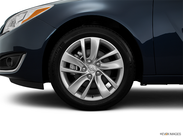 2017 Buick Regal | Front Drivers side wheel at profile