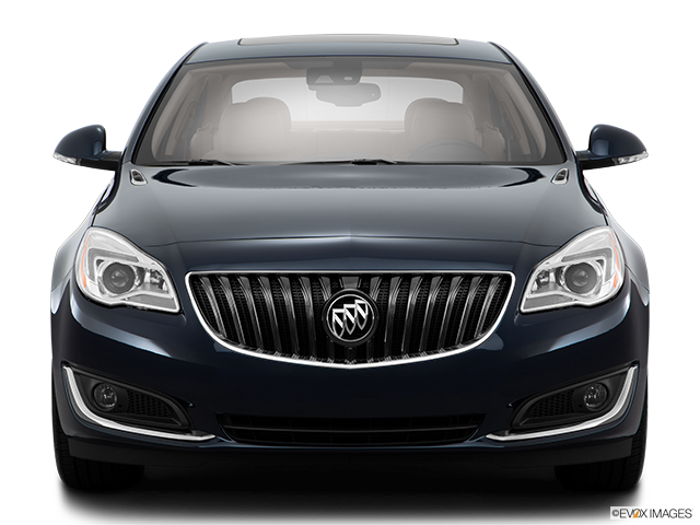 2017 Buick Regal | Low/wide front