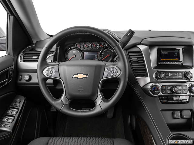 2017 Chevrolet Suburban | Steering wheel/Center Console