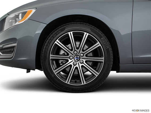2017 Volvo S60 | Front Drivers side wheel at profile
