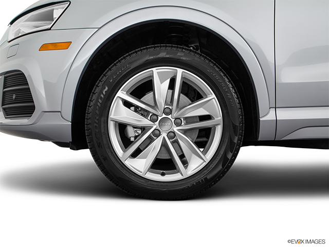 2017 Audi Q3 | Front Drivers side wheel at profile