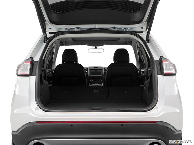 2017 Ford Edge | Hatchback & SUV rear angle