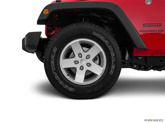 2017 Jeep Wrangler Unlimited | Front Drivers side wheel at profile