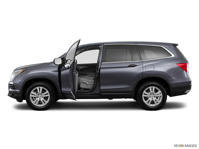 2017 Honda Pilot | Driver's side profile with drivers side door open