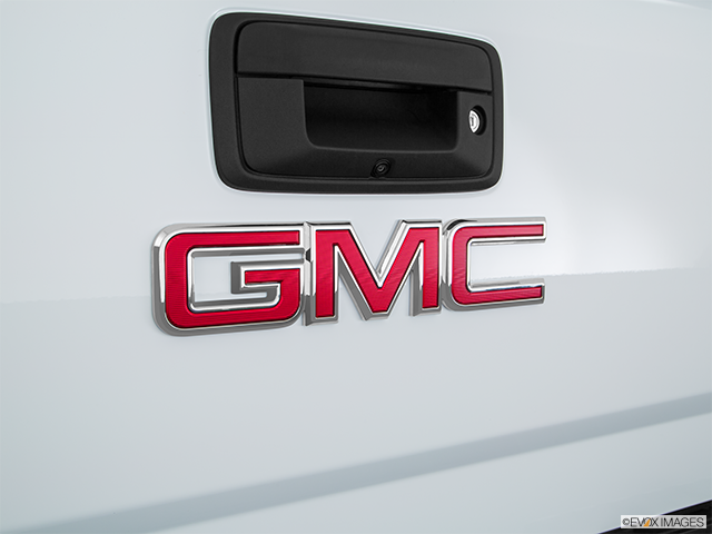 2017 GMC Sierra 1500 | Rear manufacturer badge/emblem