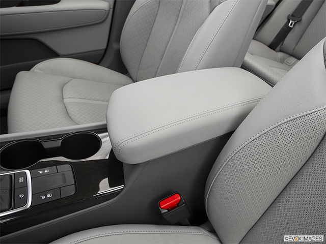 2017 Kia Optima | Front center console with closed lid, from driver’s side looking down