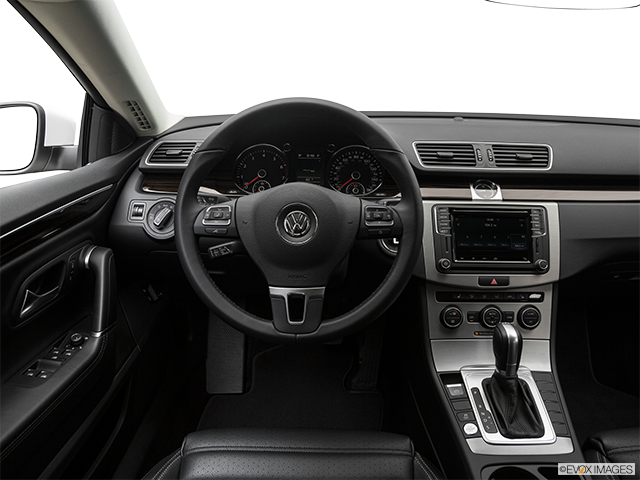 2017 Volkswagen CC | Steering wheel/Center Console