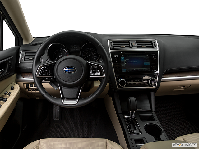 2018 Subaru Outback | Steering wheel/Center Console