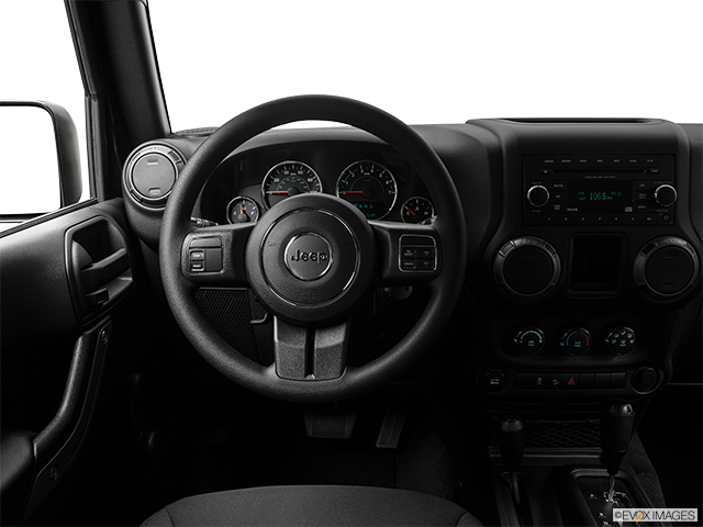 2017 Jeep Wrangler | Steering wheel/Center Console