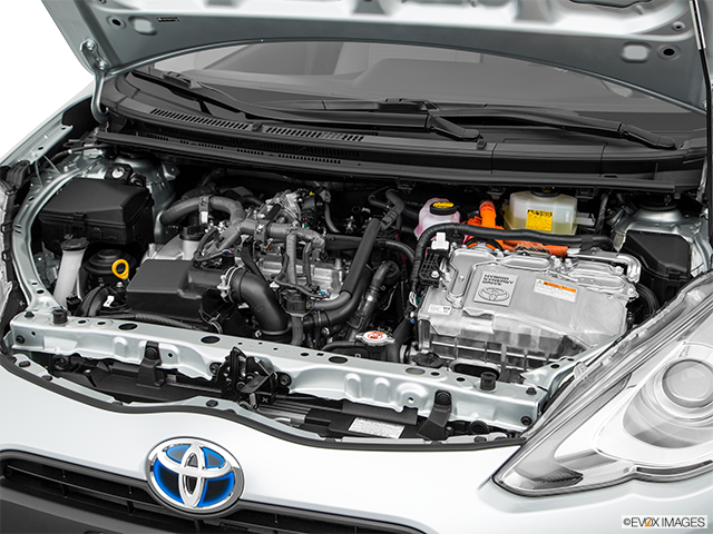 2017 Toyota Prius c | Engine