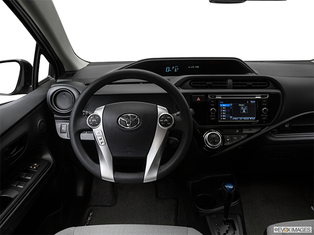 2017 Toyota Prius c | Steering wheel/Center Console