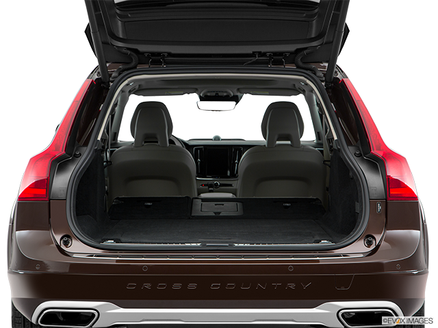 2017 Volvo V90 Cross Country | Hatchback & SUV rear angle