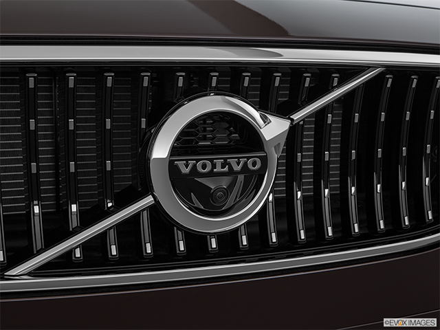 2017 Volvo V90 Cross Country | Rear manufacturer badge/emblem