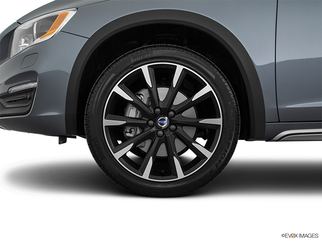 2017 Volvo S60 Cross Country | Front Drivers side wheel at profile