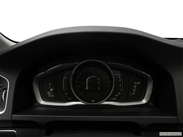 2017 Volvo S60 Cross Country | Speedometer/tachometer