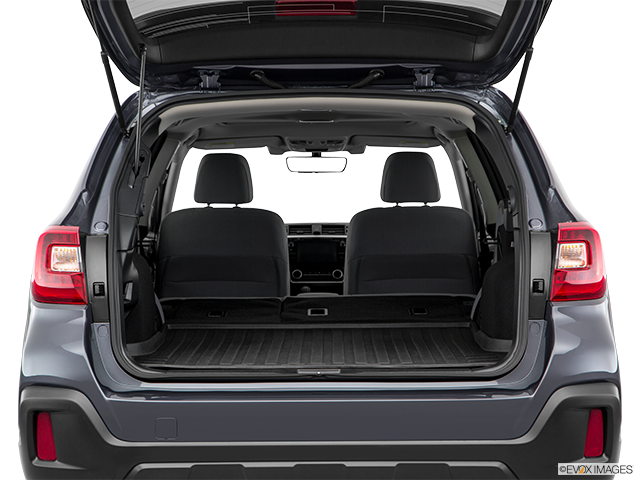 2018 Subaru Outback | Hatchback & SUV rear angle