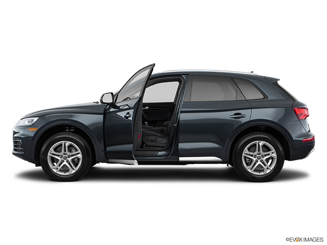 2018 Audi Q5 | Driver's side profile with drivers side door open