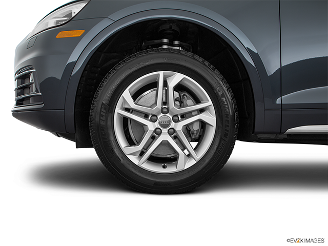 2018 Audi Q5 | Front Drivers side wheel at profile