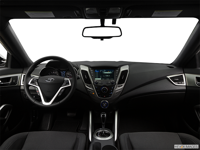 2017 Hyundai Veloster Turbo | Centered wide dash shot