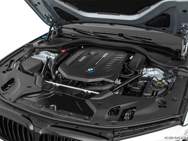 2017 BMW 5 Series | Engine
