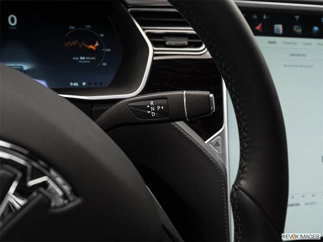 2016 Tesla Model S | Gear shifter/center console
