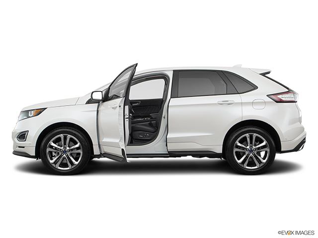 2017 Ford Edge | Driver's side profile with drivers side door open