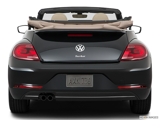 2017 Volkswagen Beetle Convertible | Low/wide rear