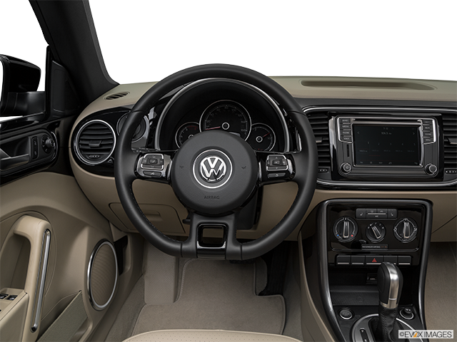 2017 Volkswagen Beetle Convertible | Steering wheel/Center Console