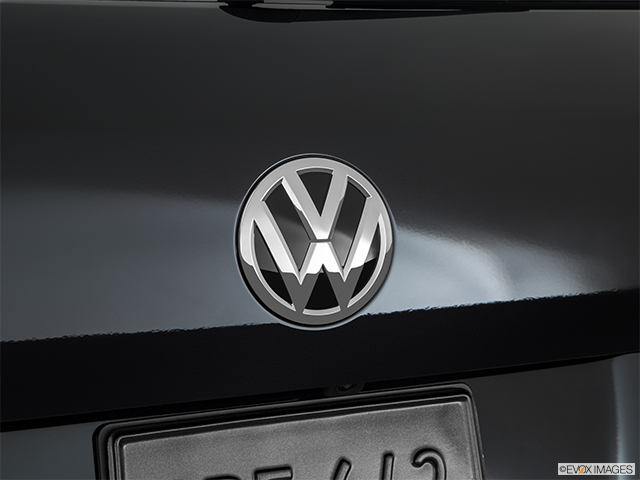 2017 Volkswagen Touareg | Rear manufacturer badge/emblem