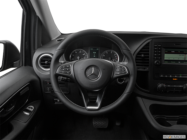 2017 Mercedes-Benz Metris Passenger Van | Steering wheel/Center Console