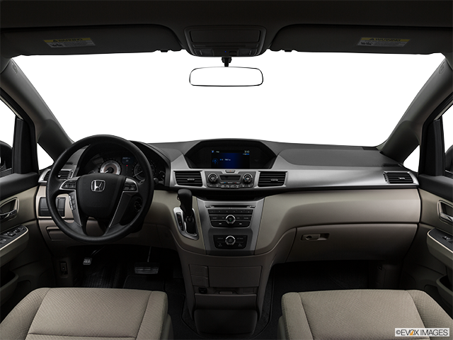 2017 Honda Odyssey | Centered wide dash shot