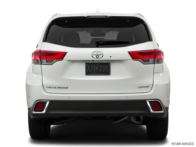 2017 Toyota Highlander | Low/wide rear