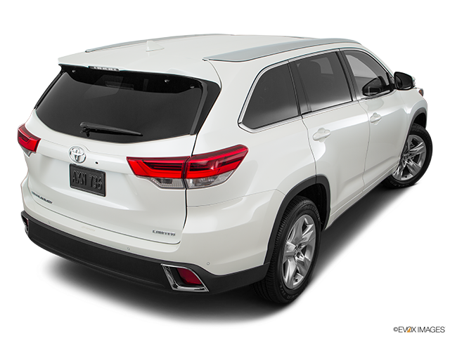2017 Toyota Highlander | Rear 3/4 angle view