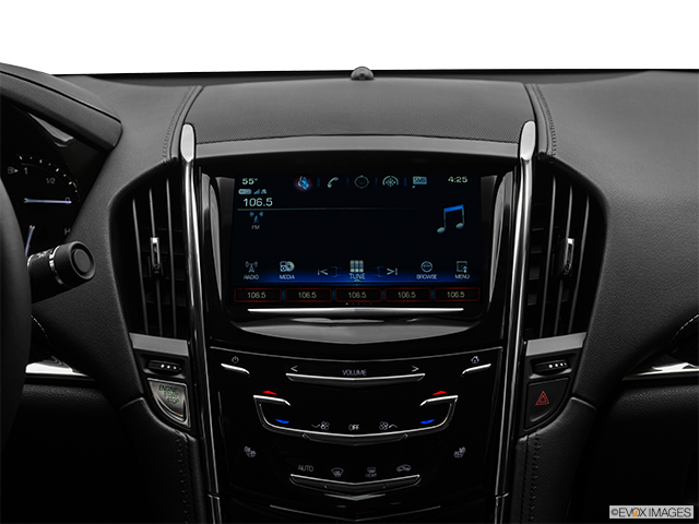 2017 Cadillac ATS Coupe | Closeup of radio head unit