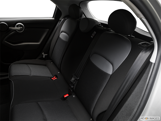 2017 Fiat 500X | Rear seats from Drivers Side