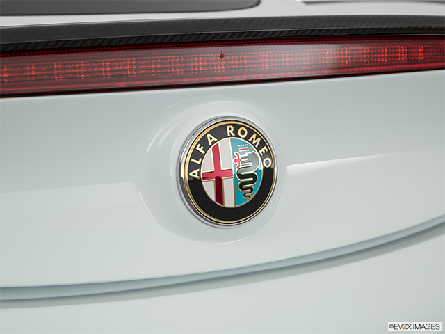2017 Alfa Romeo 4C | Rear manufacturer badge/emblem