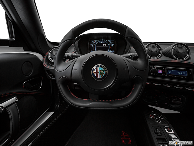2017 Alfa Romeo 4C | Steering wheel/Center Console
