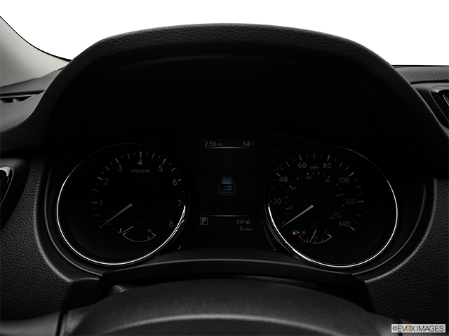 2017 Nissan Rogue | Speedometer/tachometer