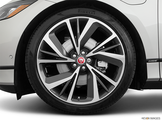 2022 Jaguar I-PACE | Front Drivers side wheel at profile